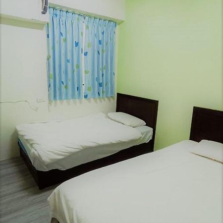 Fengchia Bichon B&B 台中市 エクステリア 写真